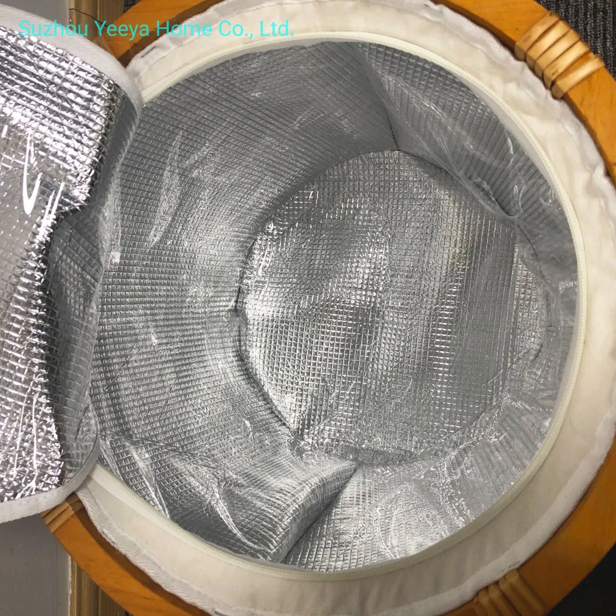 Customized Christmas Gift Picnic Baket Wicker Hamper with Washable Lining