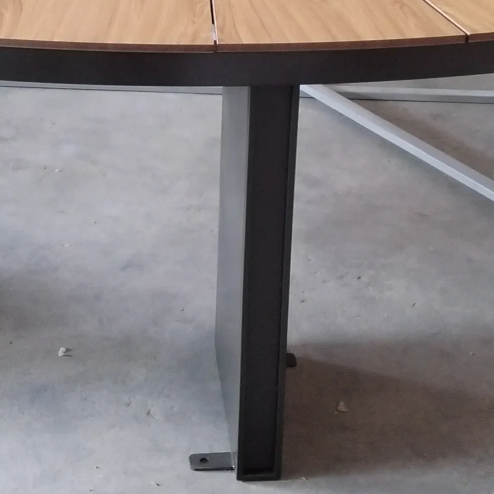 Commercial Round Steel Park Bench Courtyard HPL Solid Wood Tree Benches Backless Garden Furniture for Gym Supermarket Hospital Use Round Bench