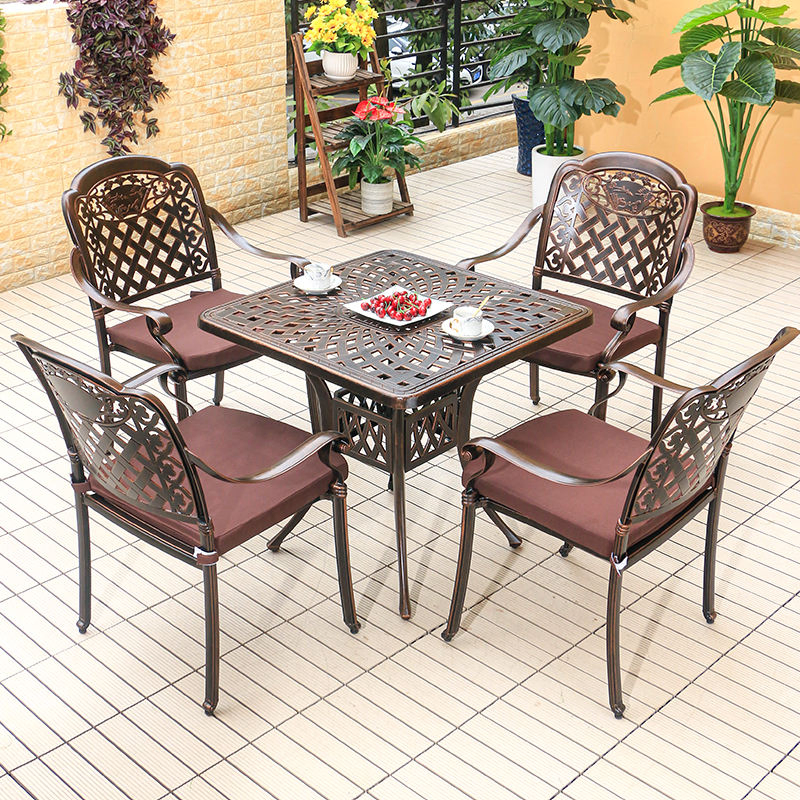 Low MOQ Garden Patio Furniture Cast Aluminum Outdoor Chair and Table for Dining
