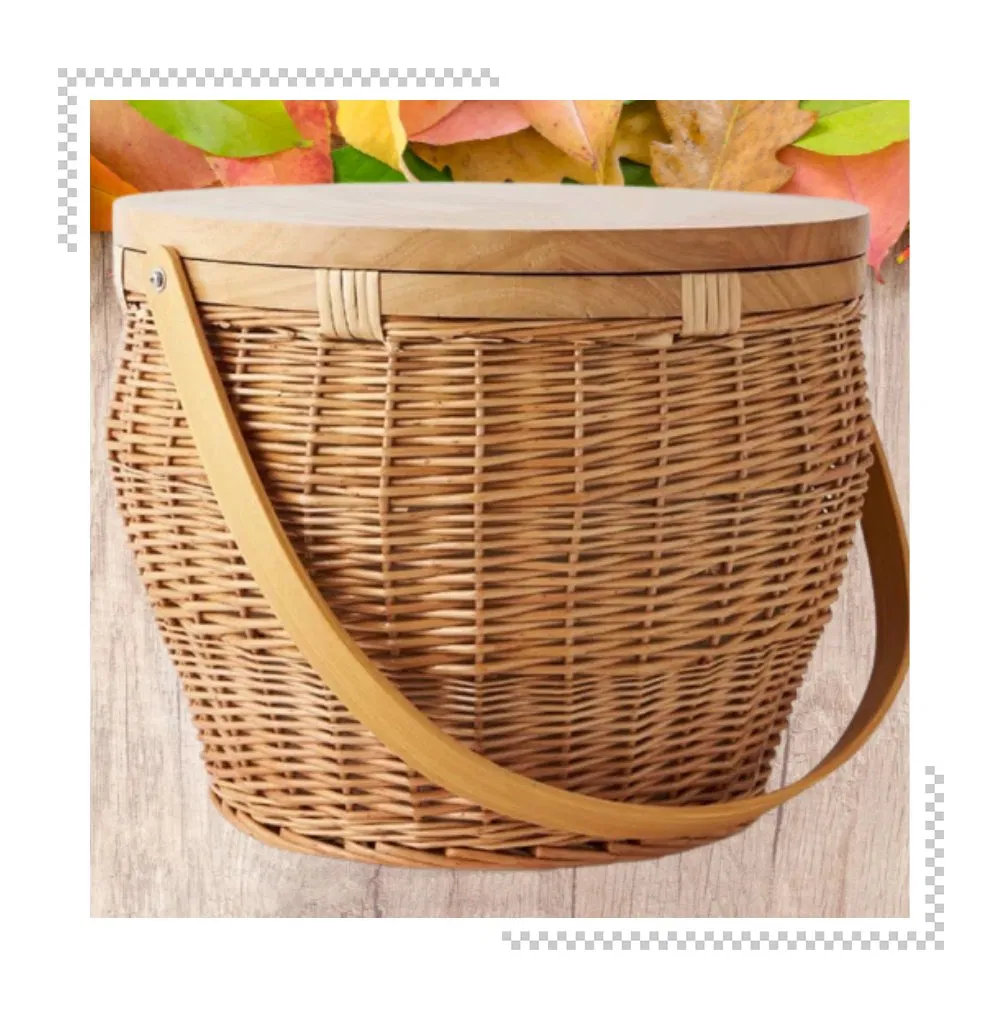Wicker Hamper Details