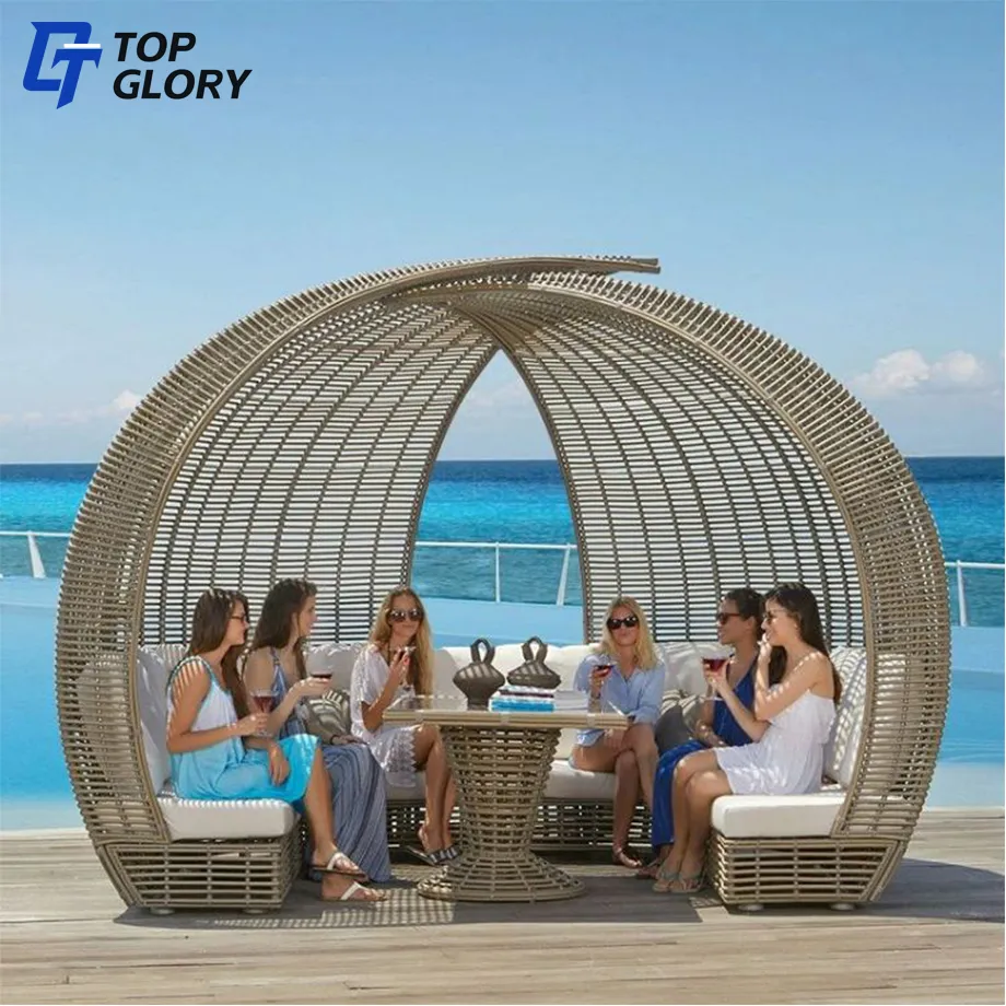 Rattan Beach Daybed
