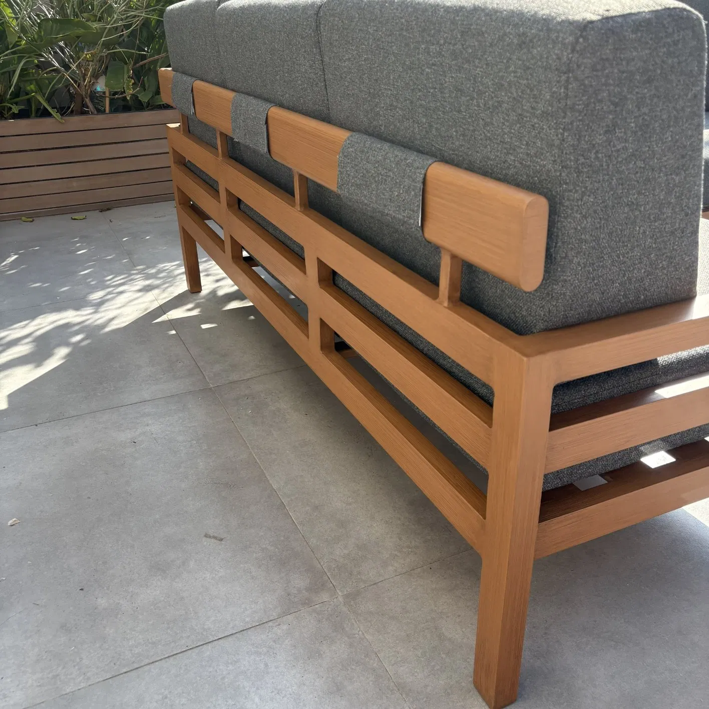 Custom Garden Furniture Outdoor Sectional Weather-Resistant Patio Sofa