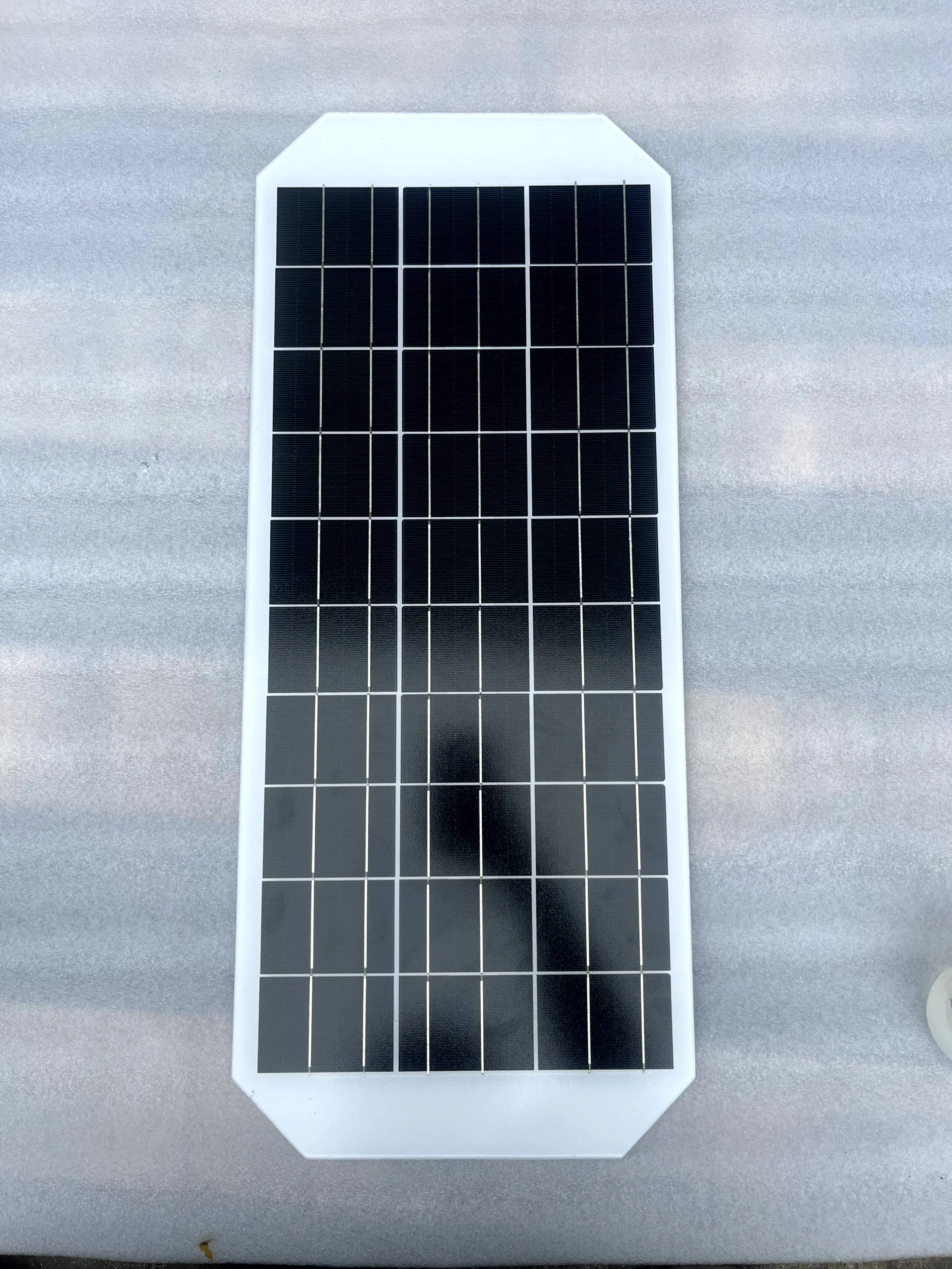 Complete Solar Kit for Outdoor Lighting and Energy Solutions