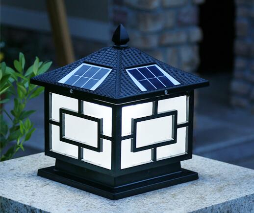 Outdoor Decorative Solar Pillar Light, Solar Fence Post Light Gate for Garden