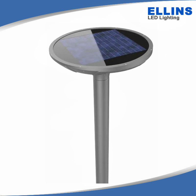 5-Year Warranty of Round Solar Post Light 210lm/W for Farm Parking Lot Lighting