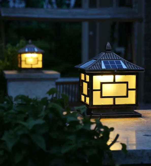Outdoor Decorative Solar Pillar Light