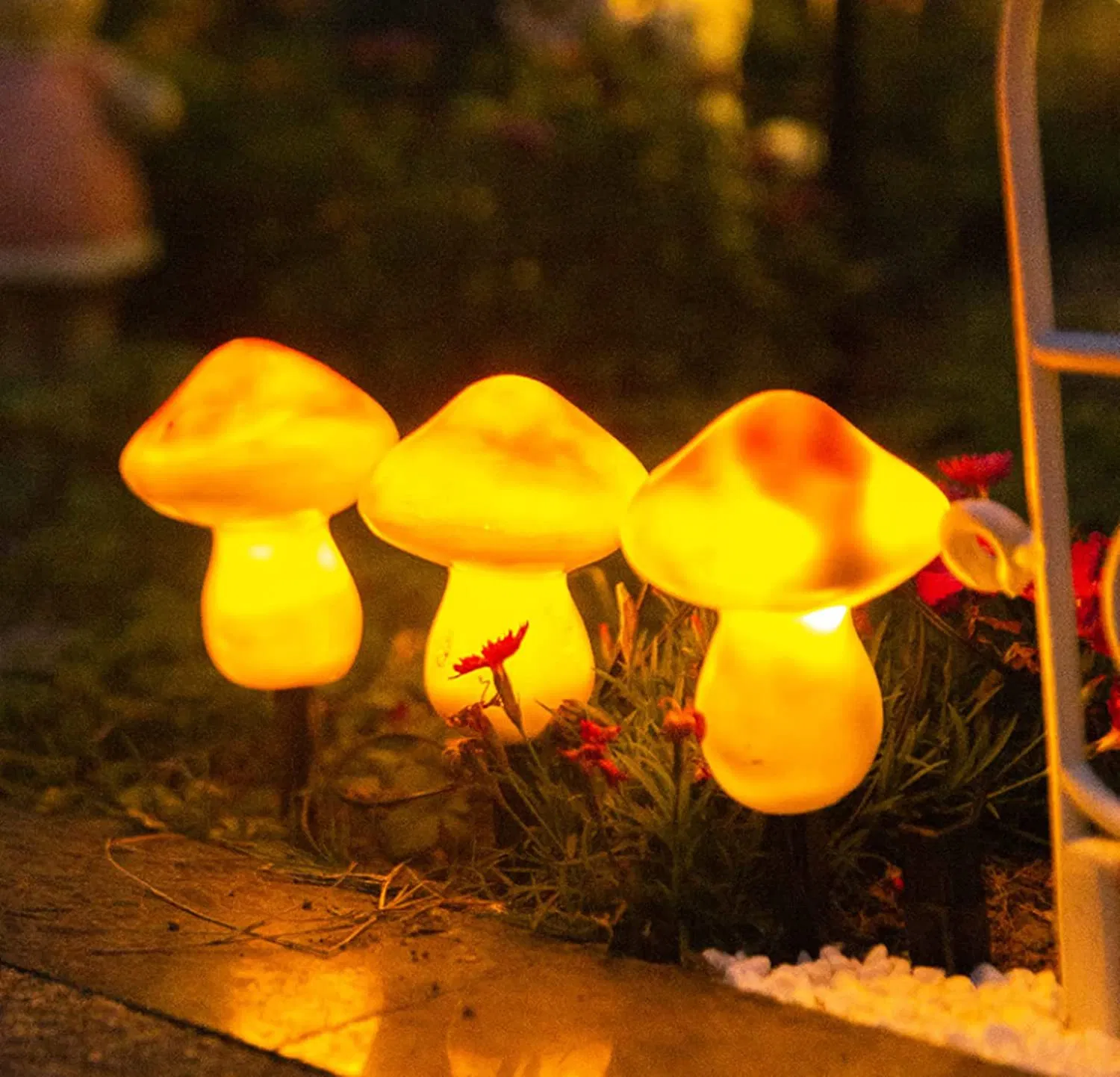 LED Outdoor Waterproof Solar Mushroom Decorative Garden Lawn Light