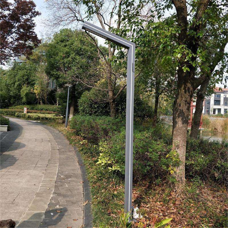 Solar Powered LED Garden Light Pole Waterproof IP65 Double-Sided LED Strip for Road Park &amp; Courtyard Decorations