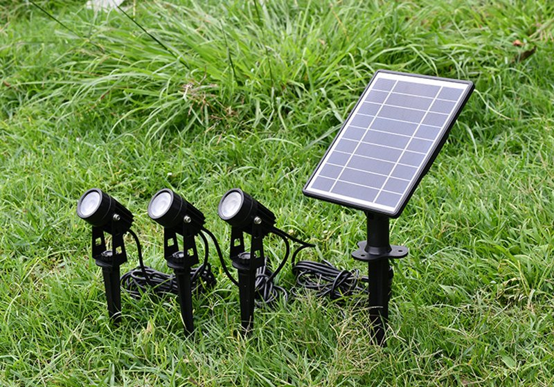 Solar Powered Spotlight Outdoor Lighting for Landscape Yard Garden Tree