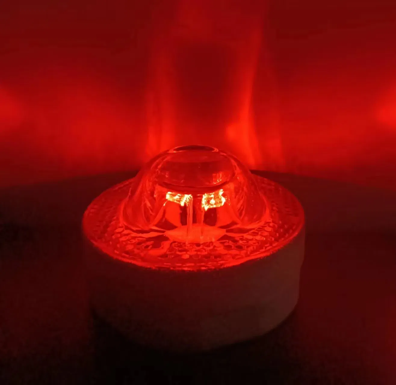 Solar Dock Deck Lights Outdoor Waterproof LED Step Lights Warning Road Markers Pathway Garden Ground Walkway Stairs Sidewalk