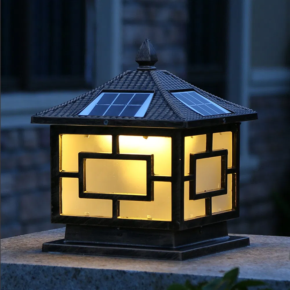 Outdoor Decorative Solar Pillar Light, Solar Fence Post Light Gate for Garden
