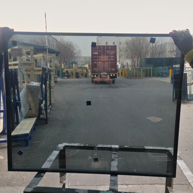 Premium Double Silver Coated Glass with Superior Solar Control AGC Low E Glass