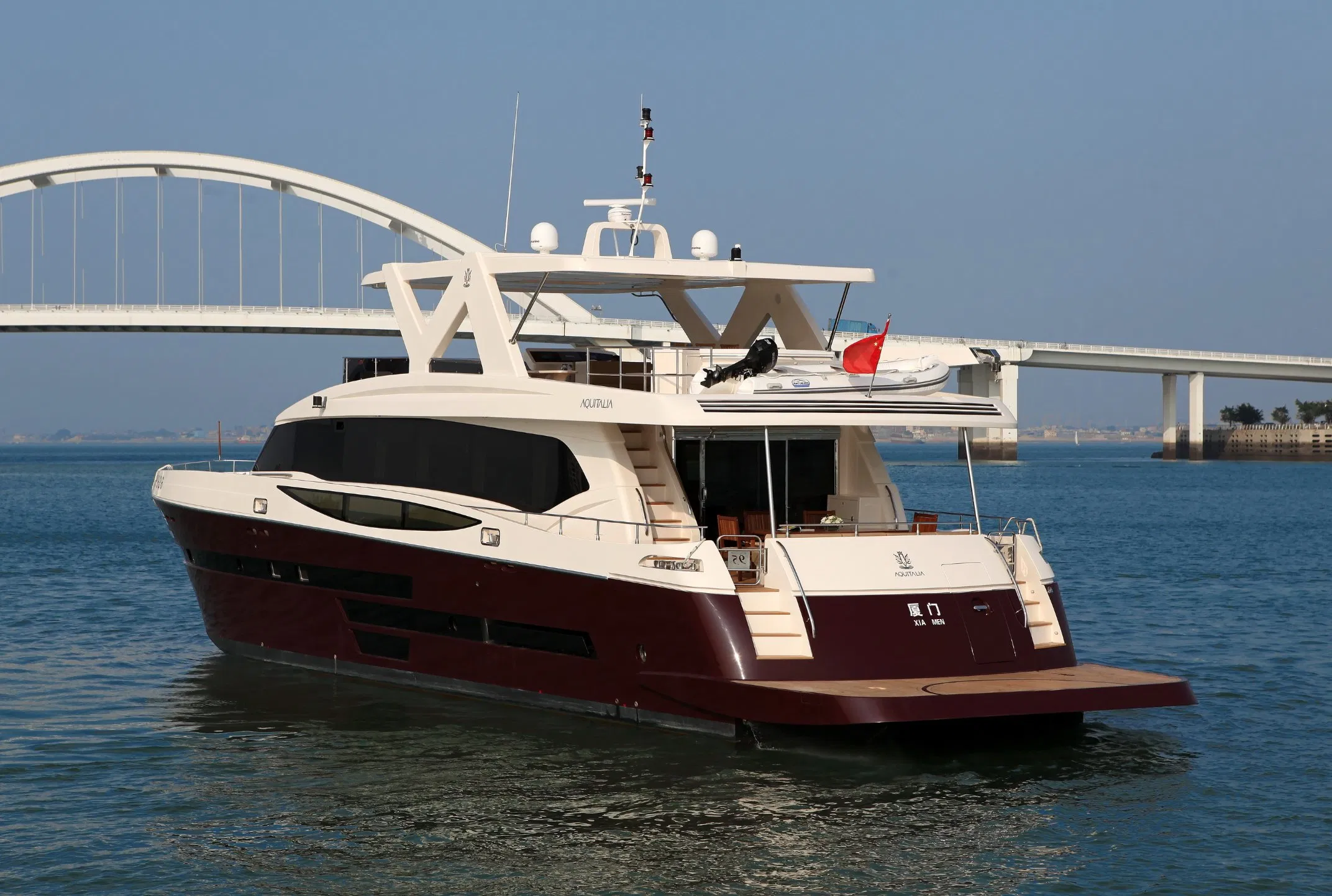 95FT Luxury Motor Yacht