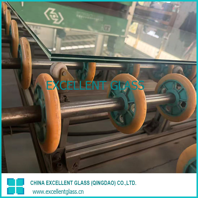 Laminated Glass/Clear/Ultra/Translucent/Frosted/White/Tempered/Toughened/Mirror/Acoustic/Color/Tinted/PVB/Sgp/Patterned//Decorative Glass