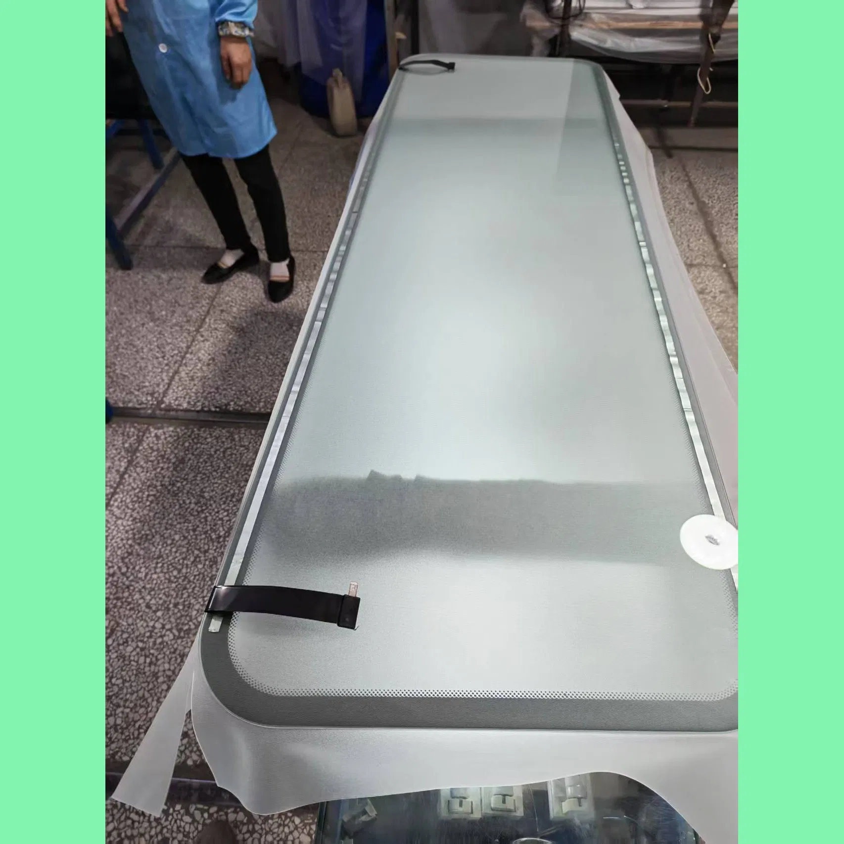 High-Quality Tungsten Wire Heated Front Windshield, Wholesale Chinese Manufacturer