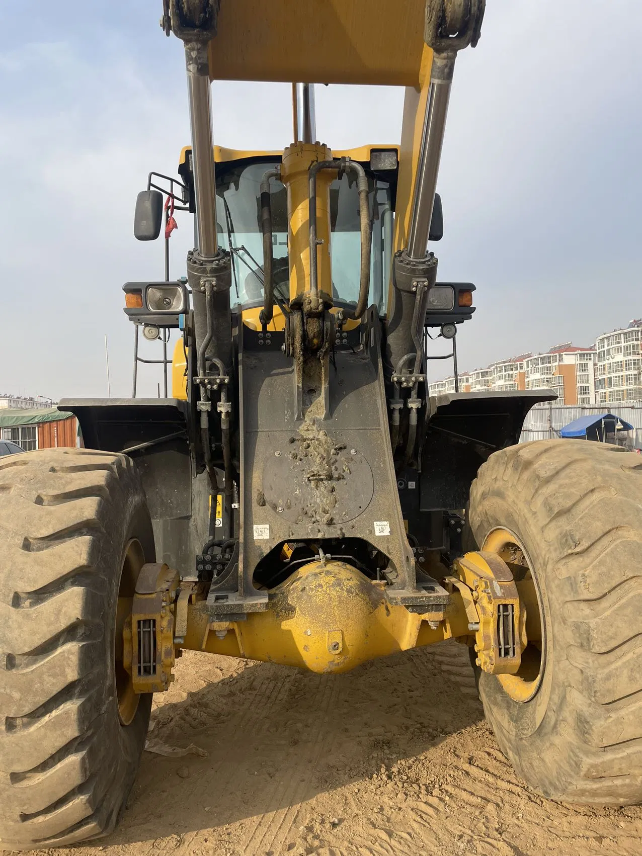 Model L955f Linggong Brand Wheel Loader for Heavy-Duty Tasks
