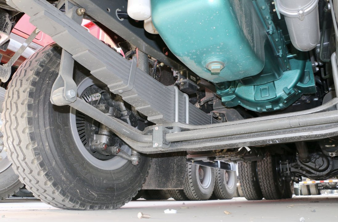 Heavy Duty HOWO 380 HP 6×4 12 Wheel Tipper Truck 40 Cubic Dump Truck Cheap for Sale in Ghana Accra