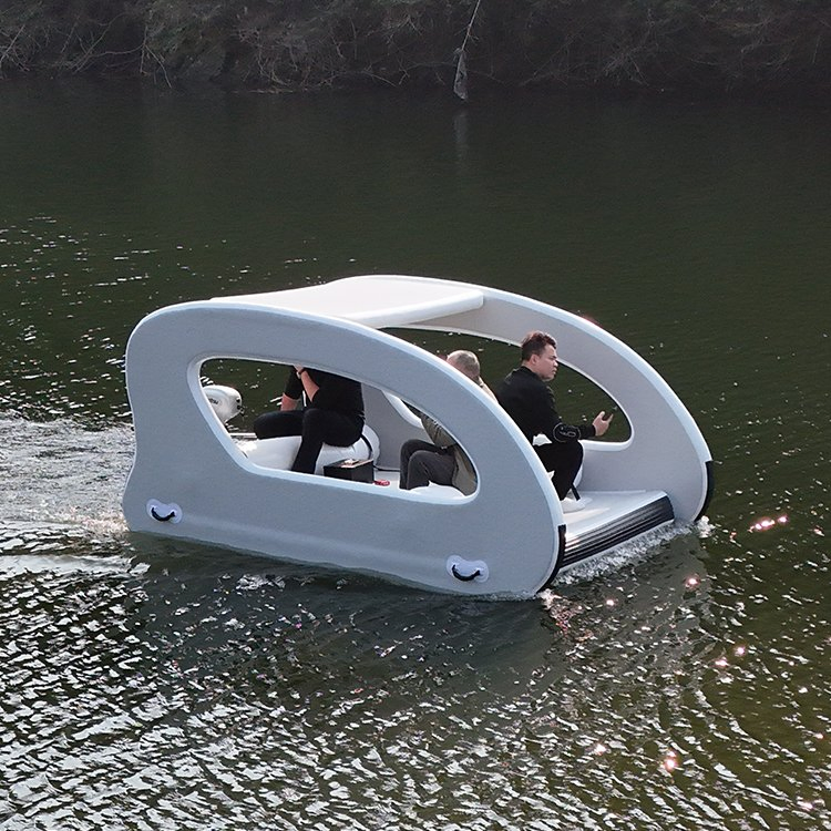 Hot Sale Popular Floating Inflatable Electric Yacht Boat