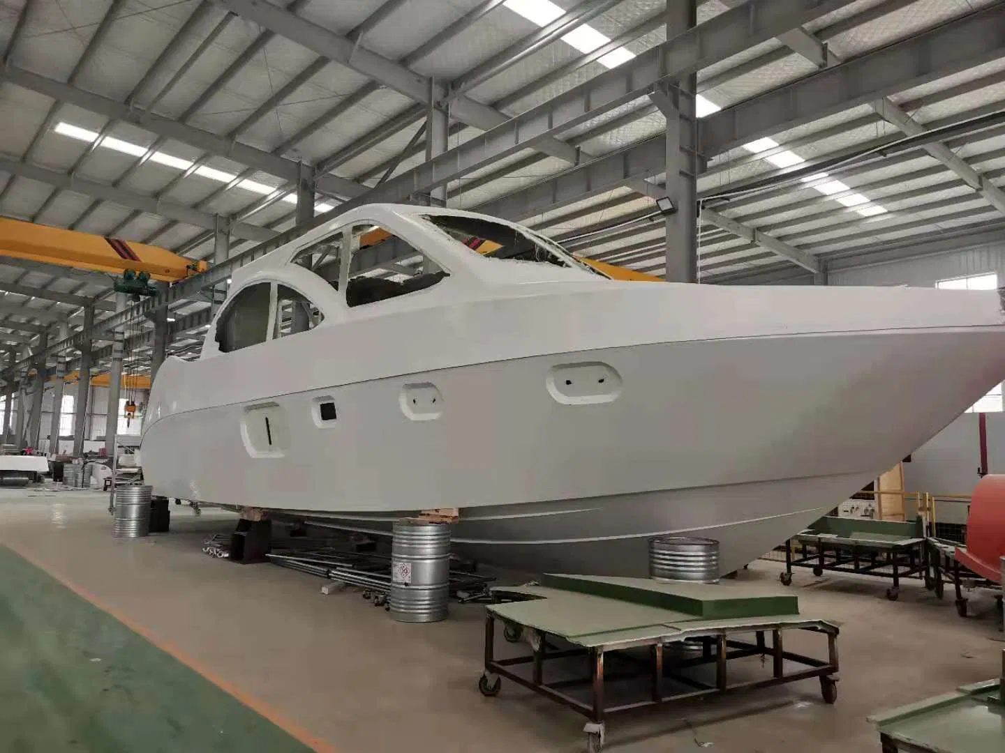 Luxury 55-Foot Fiberglass Yacht - Modern Interior Design &amp; Contemporary Style