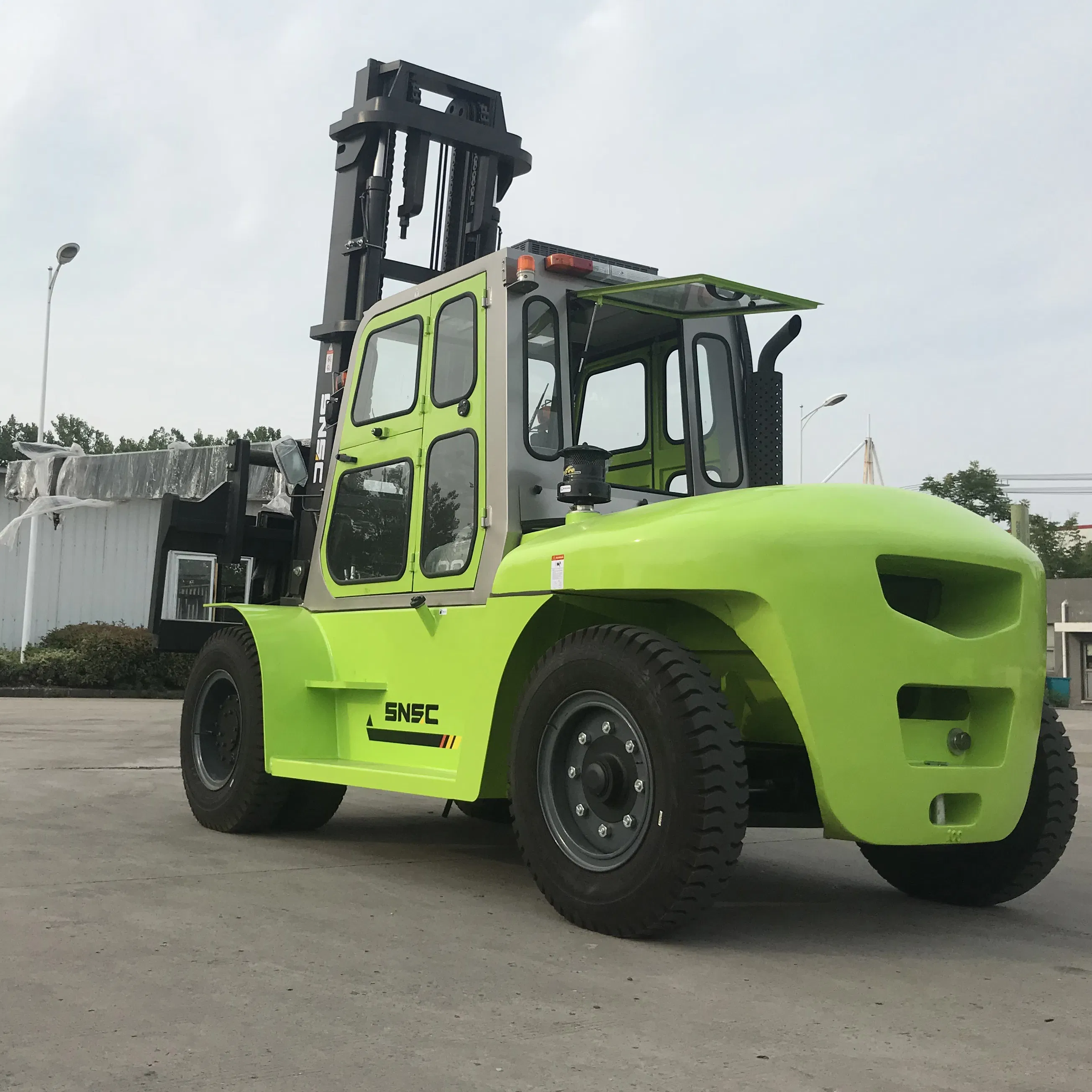 Heavy Duty Autoelevador Closed Cab 10 Ton Diesel Forklift Truck Glass Lifting Crane Arm Forklift