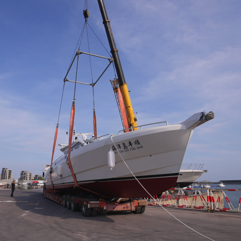 Premium Aluminum Alloy Luxury Yacht for Sea Fishing Adventures