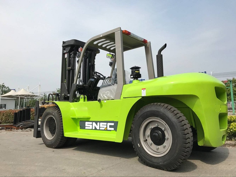 Heavy Duty Autoelevador Closed Cab 10 Ton Diesel Forklift Truck Glass Lifting Crane Arm Forklift