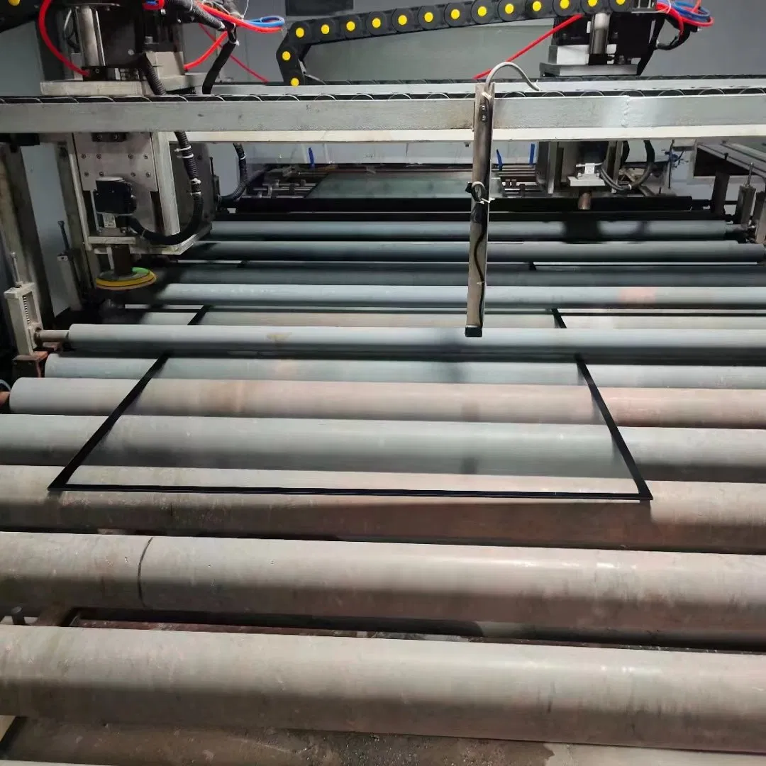 OEM Anti-Glare Screen Protector Covers Lens Tempered 3/4mm 86/75/65/5543/32/27/24 Inch Large Size Customized Touch Panel Glass Laminated AG/Af for TV Screen