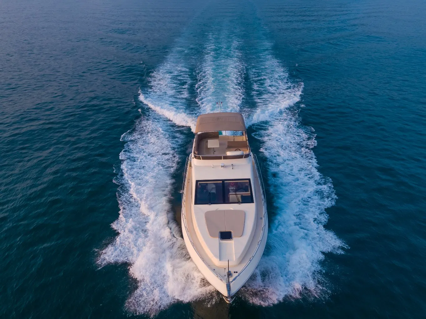 Bestyear Lina 52FT Luxury Yacht for Pleasure