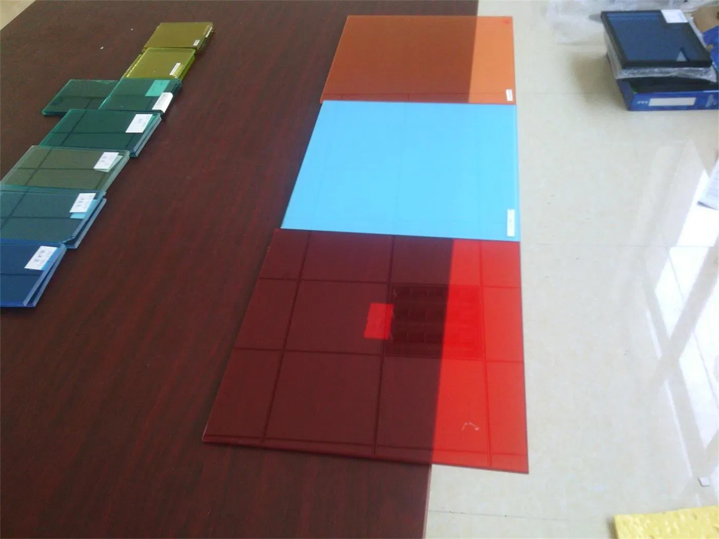 8.76mm, 10.76mm Light Grey/ Clear/ Milk White/ PVB Glass/ Laminated Glass/ Acoustic Laminated Glass/ Sgp Laminated Glass/ Tempered Glass/ Glass Door