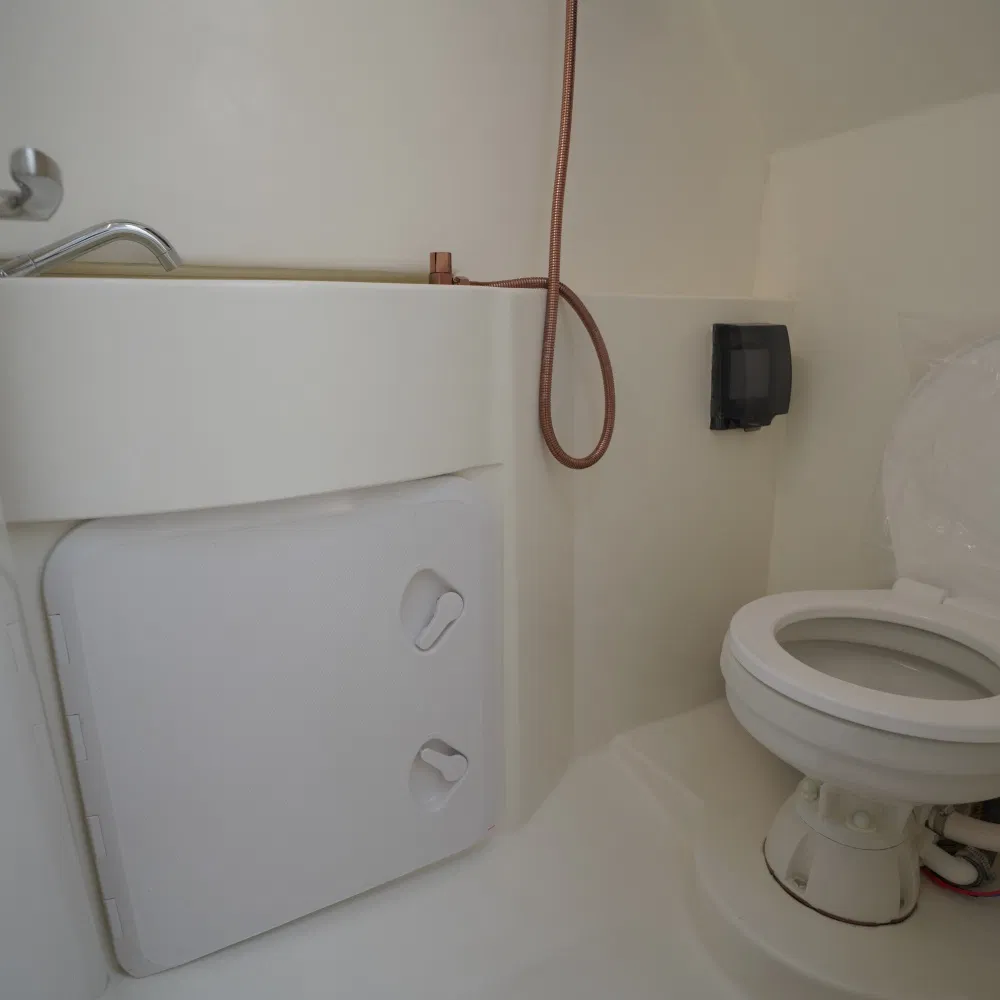 Durable Luxurious High Performance Leisure Yacht for Entertaining