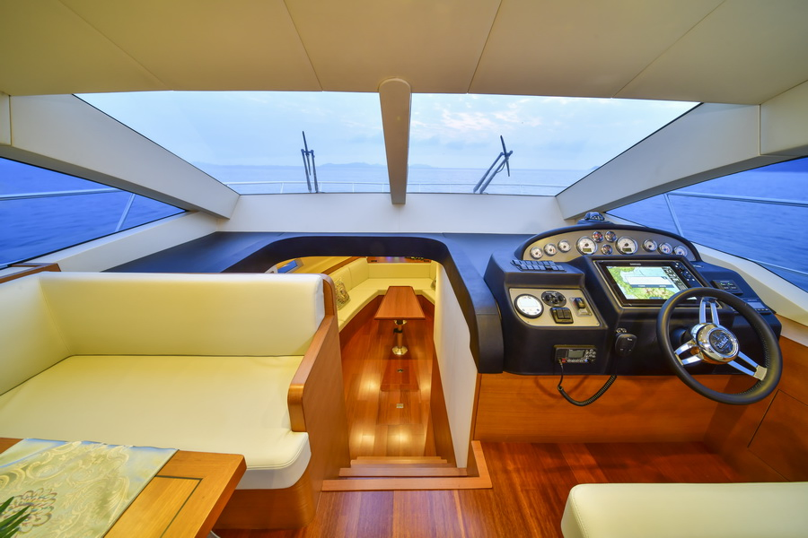 Bestyear Lina 52FT Luxury Yacht for Pleasure