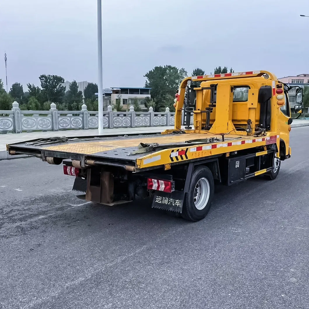 Road Rescue Wrecker Truck