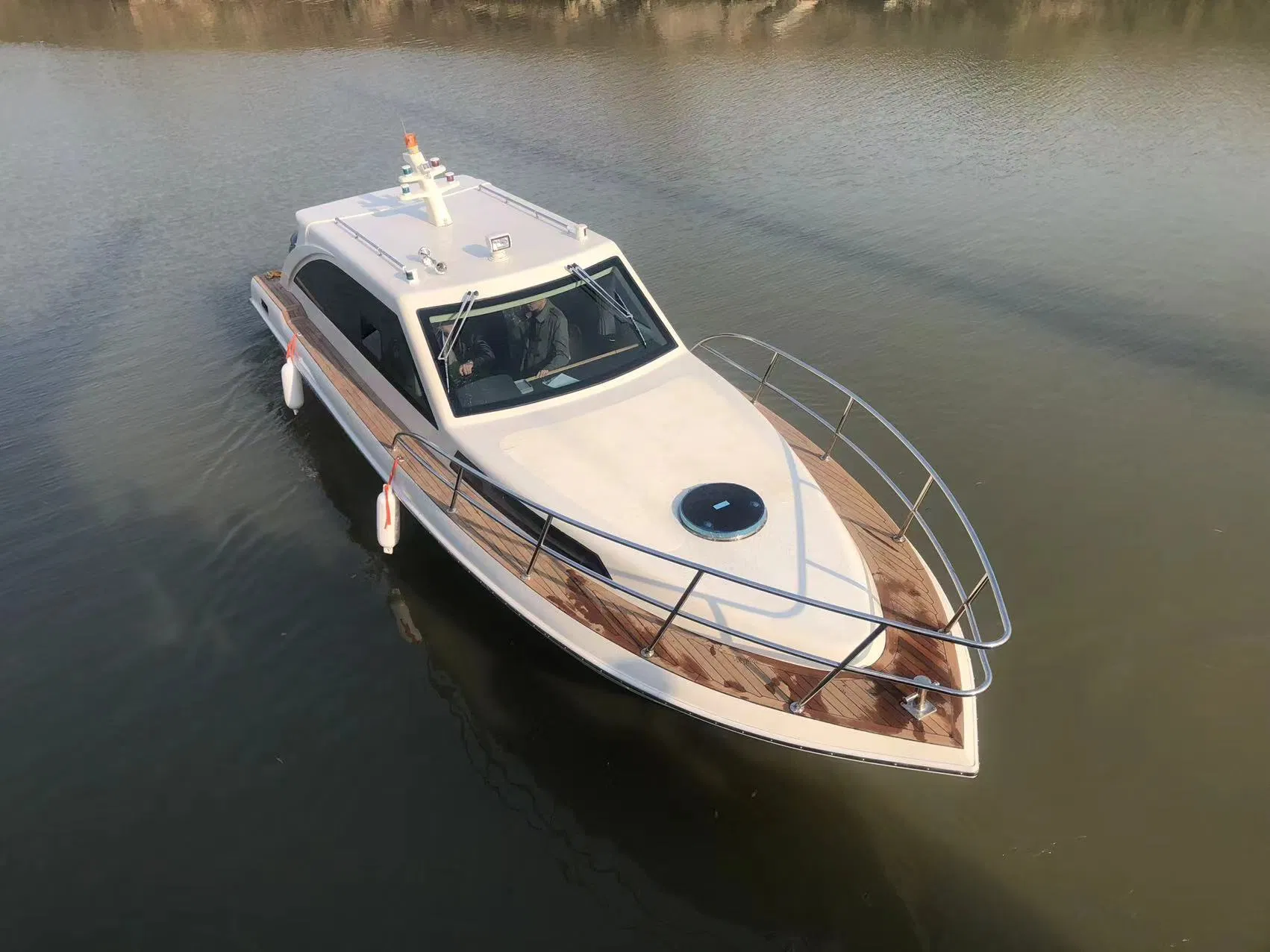 Fiberglass Luxury Yacht Boat with Dual YAMAHA 150HP Motor for Coastal and Inland Lake
