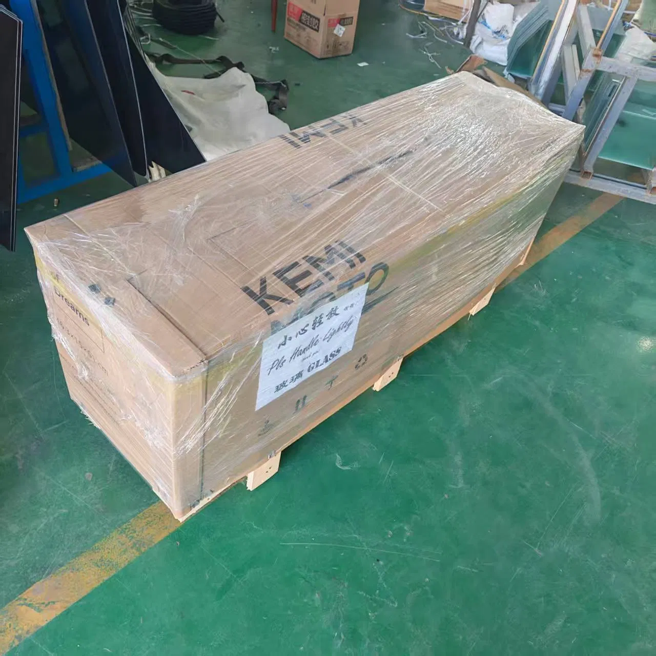 High-Quality Tungsten Wire Heated Front Windshield, Wholesale Chinese Manufacturer