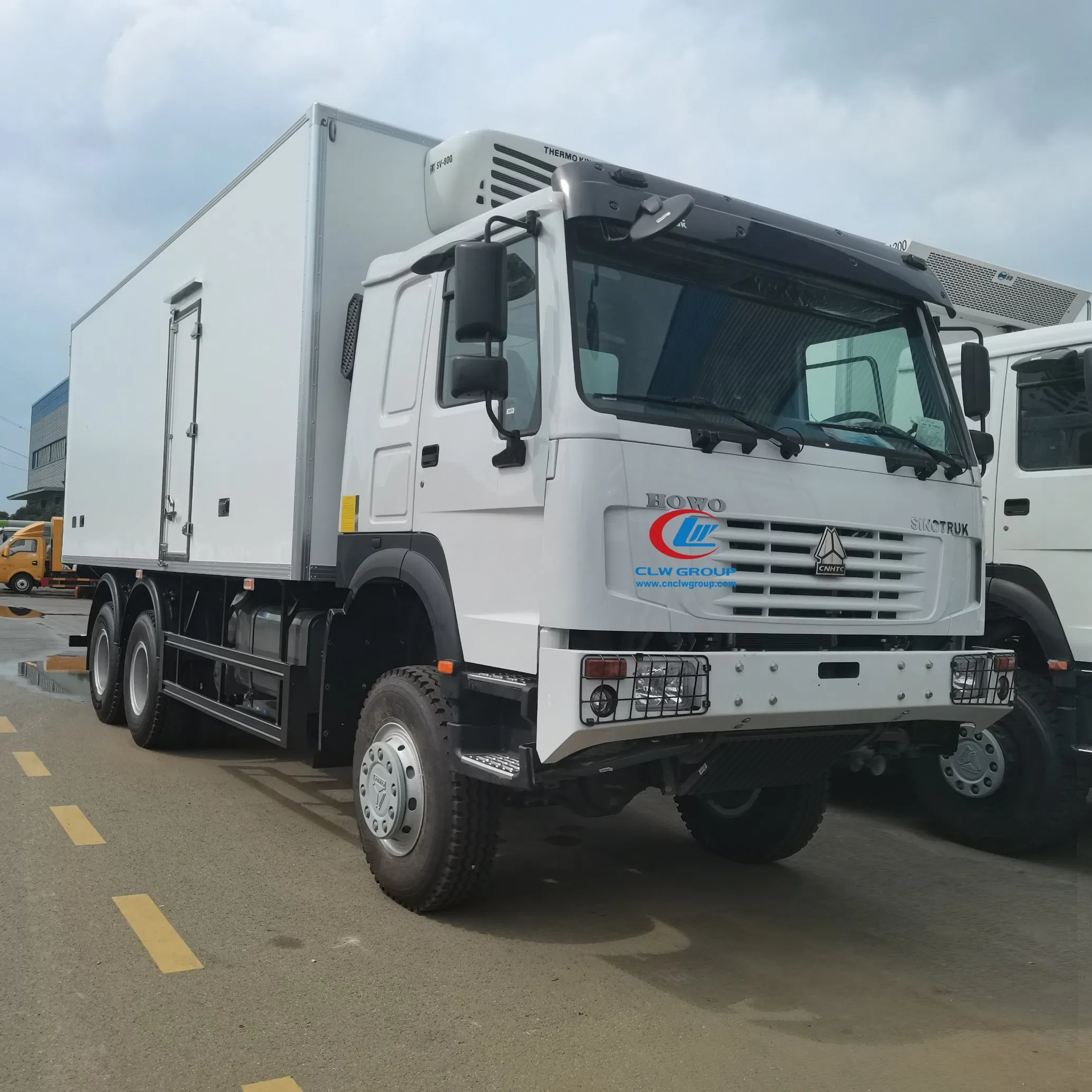 Sinotruk HOWO 6X4 10 Wheeler 20tons Carrier Truck Heavy Duty Refrigeration Unit Freezing Van Delivery Truck