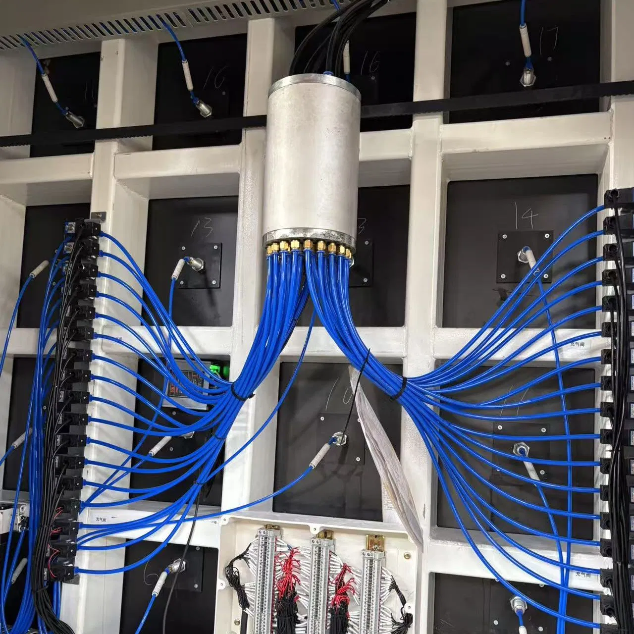 Intelligent Integrated Flat Pressing Machine for Automatic Insulating Glass Manufacturing