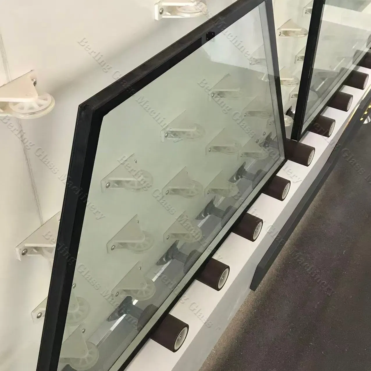 CNC Double Glazing Machine for Insulated Glass Production Line with Double Glazing Sealing Robot