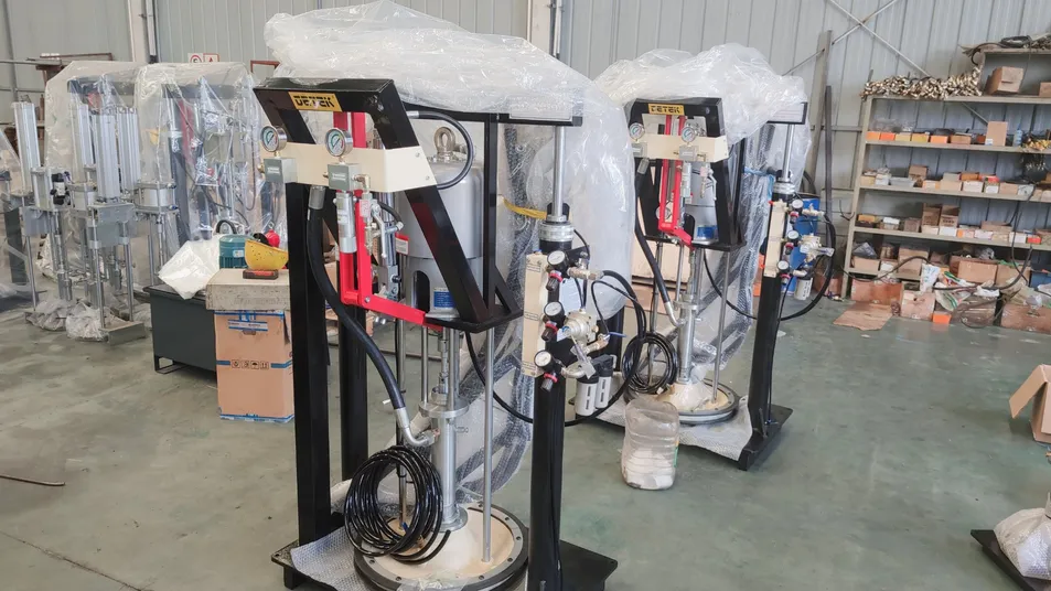 Silicone spreading machine