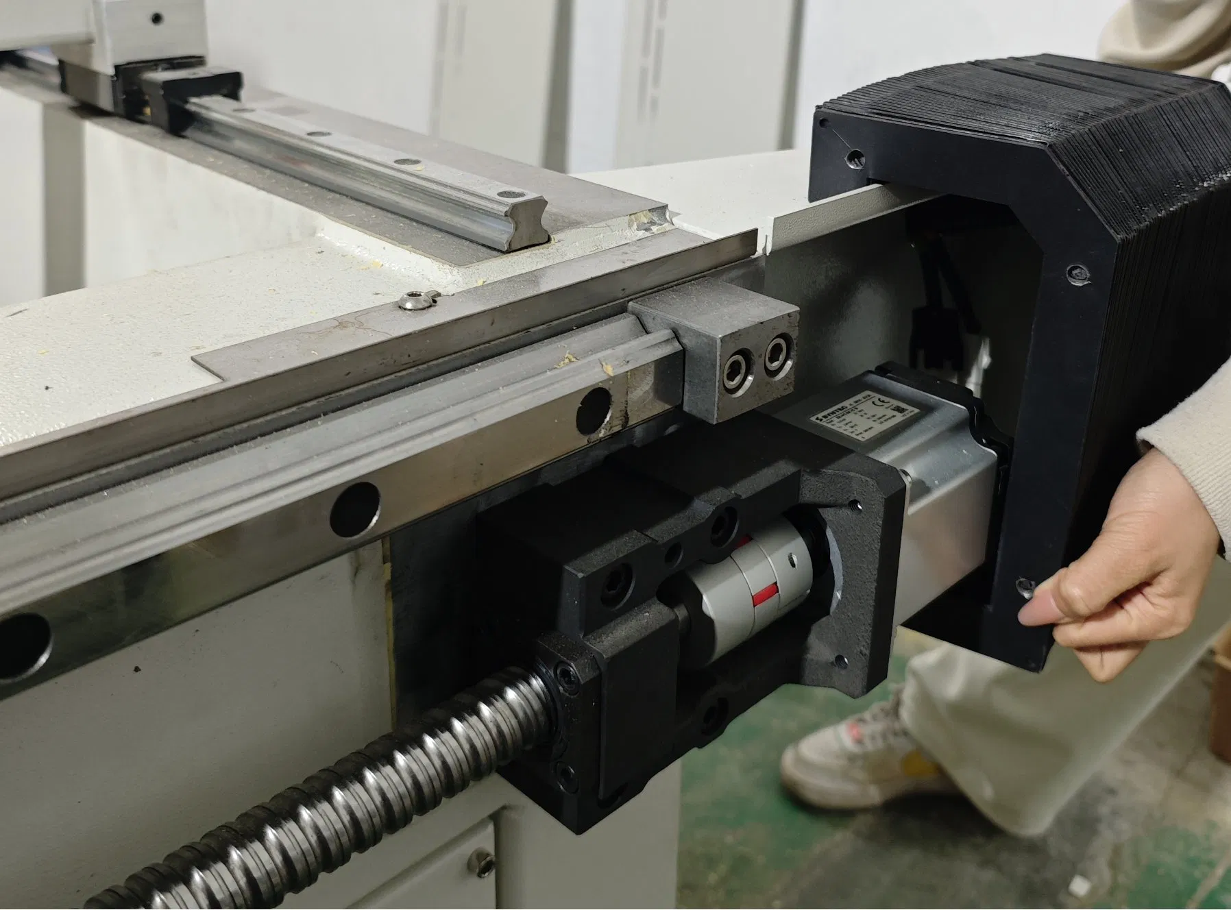 Singip Smart Mirror Laser Sandblasting Machine for Mirror Glass Sandblasting