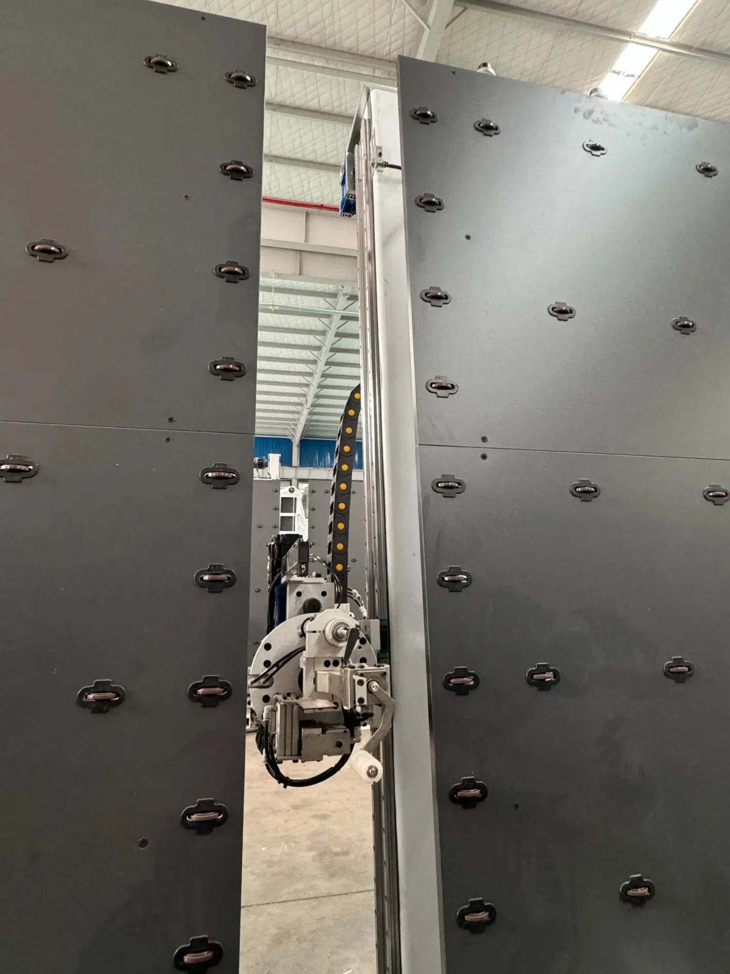 Automatic Insulating Glass Sealing Robot Igu Glass Production Line Glue Appliacator