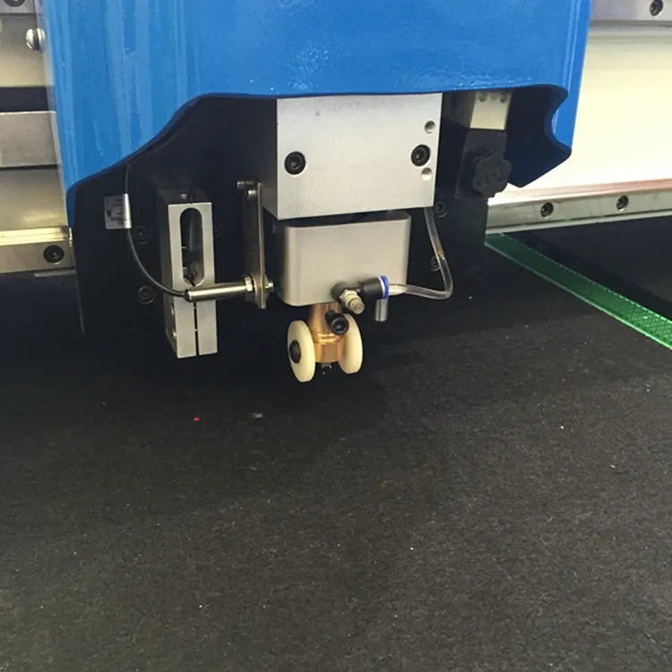 Glass Cutting Detail