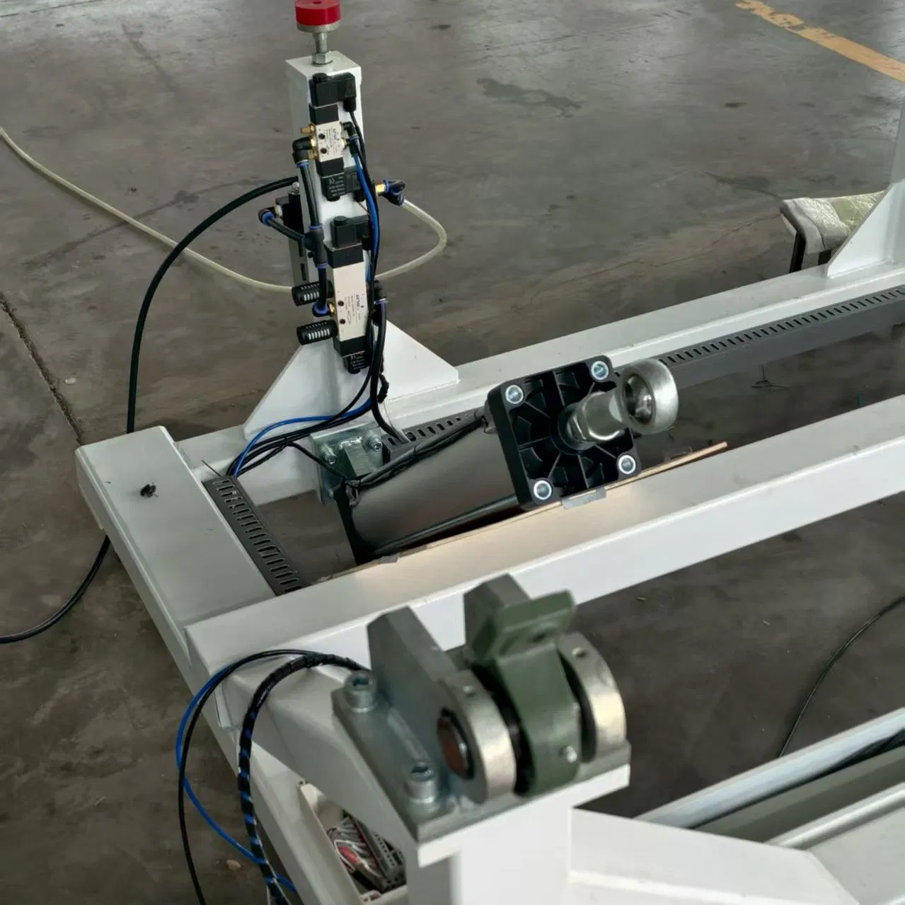 Robotic Precision Flat Press System for Insulating Glass