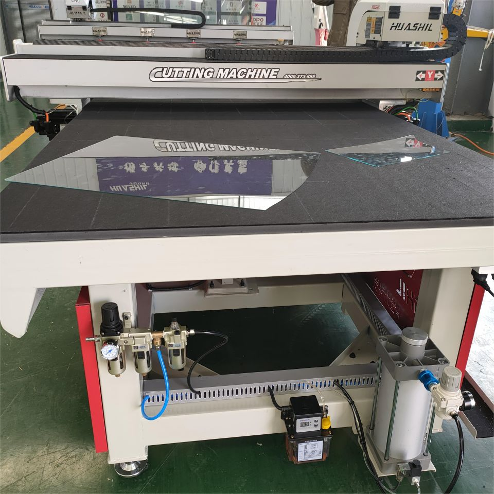 Small Size Automatic Glass Cutting Table Machine for Window Glass Processing Machine