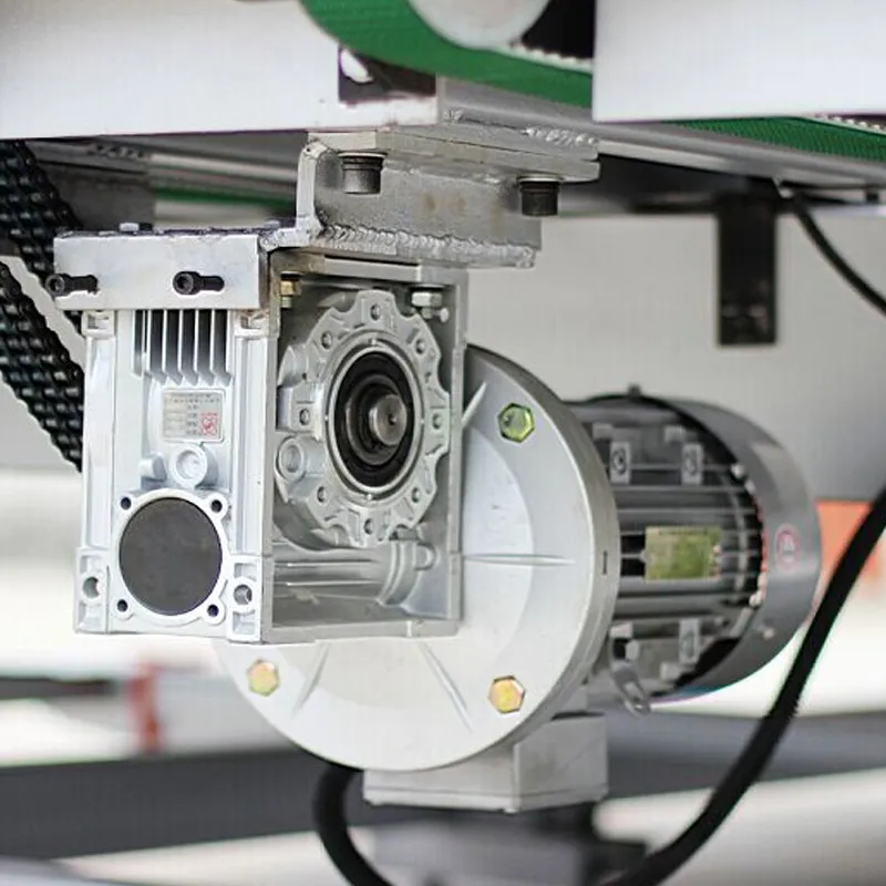 Glass Cutting Detail 3