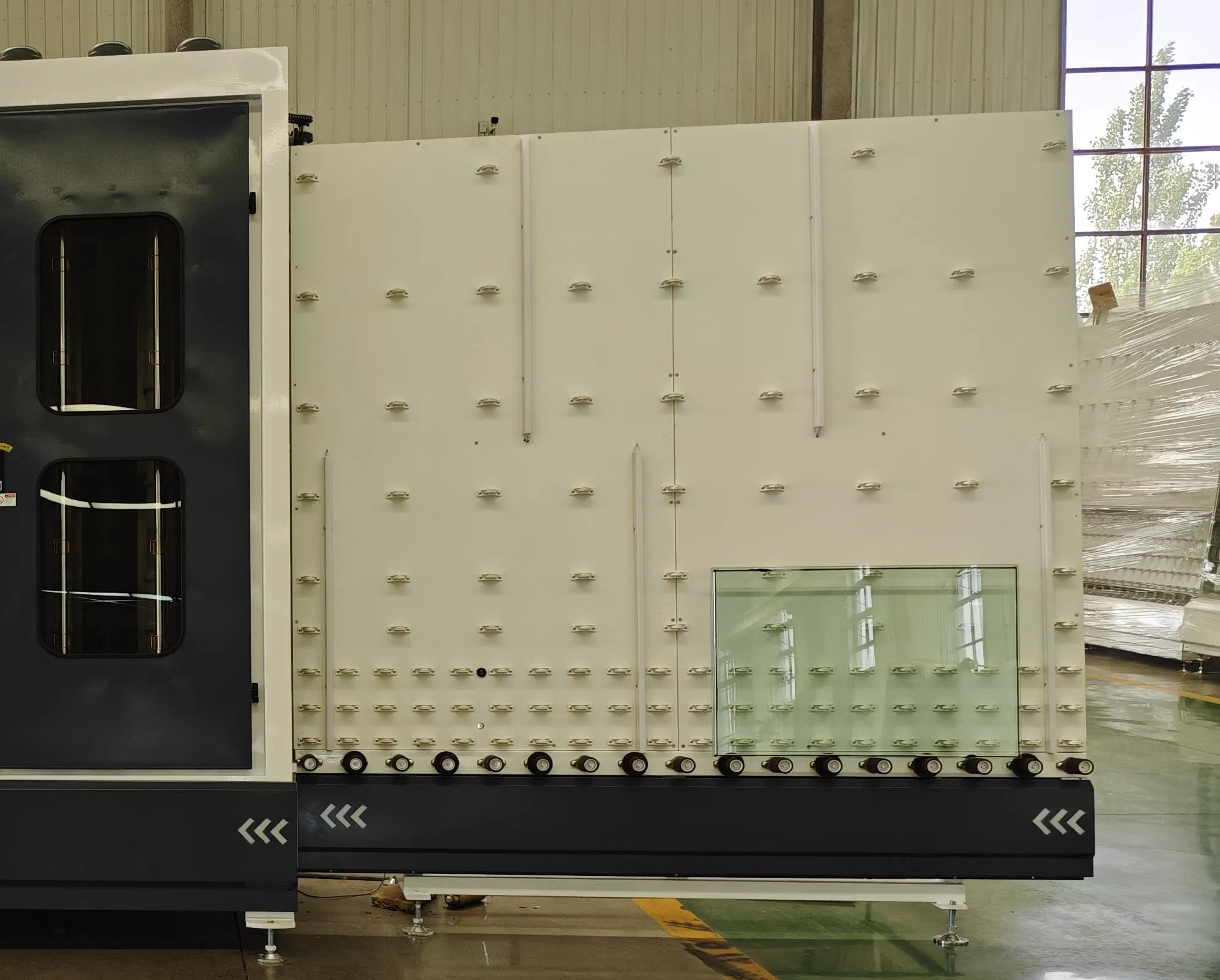 Advanced Glass Washing Machine for Large Insulating Panels