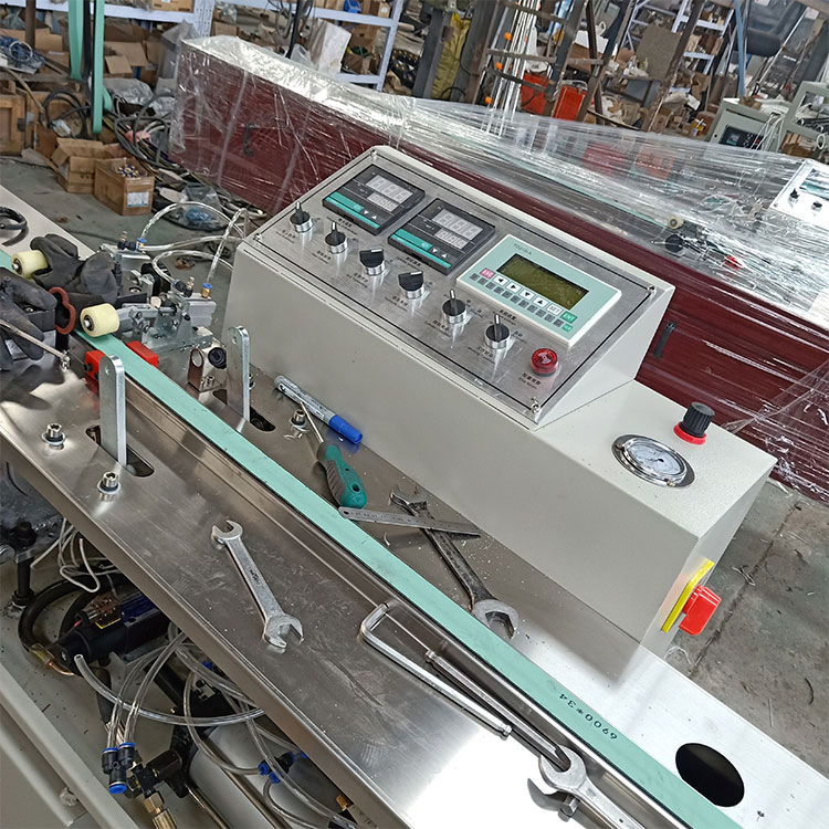 Glass Machine New Design Automatic Butyl Extruder Machine