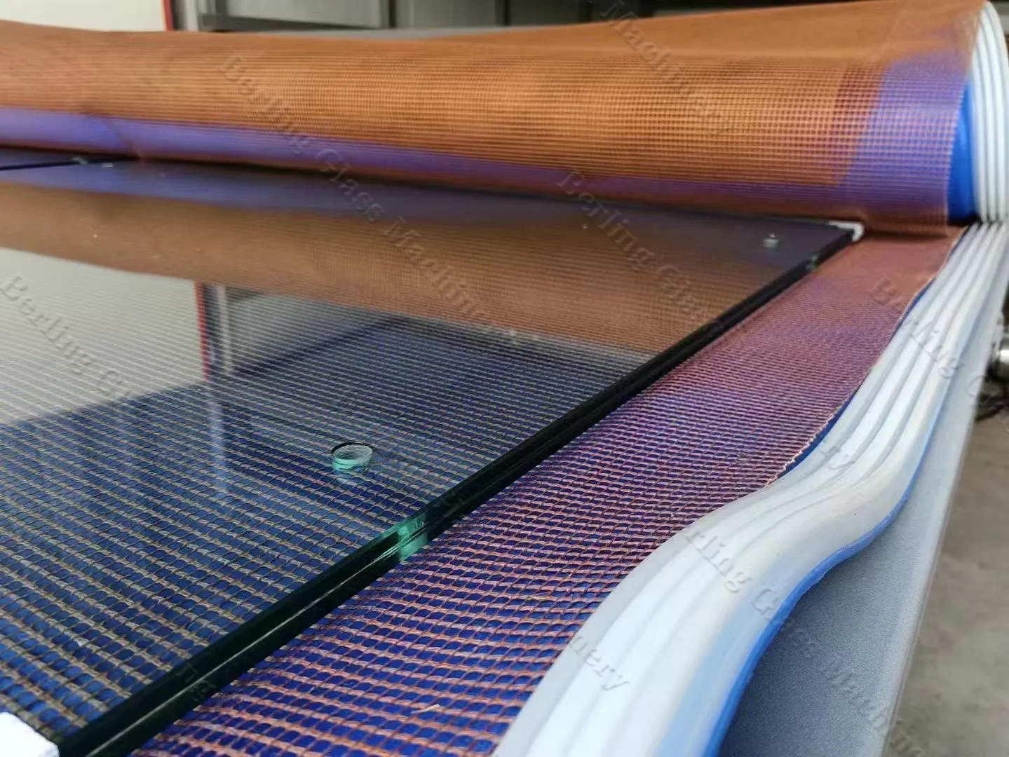 EVA Laminating Furnace Machine for Safety Glass Processing and High Precision