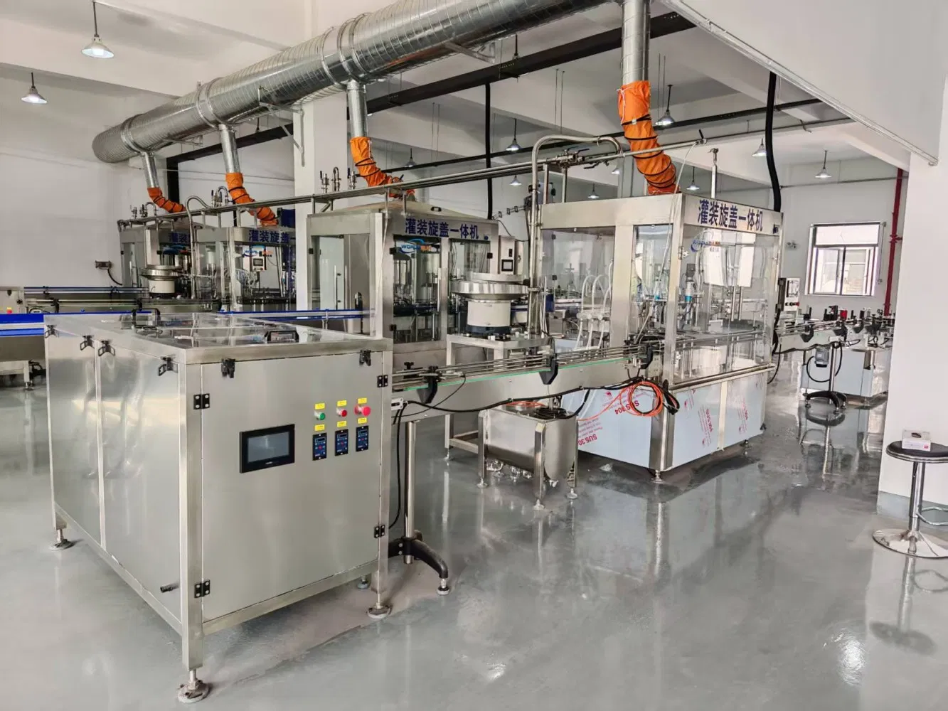 Automatic Liquid Soap Liquid Detergent Liquid Chemicals Filling Capping and Labeling Machine Production Line