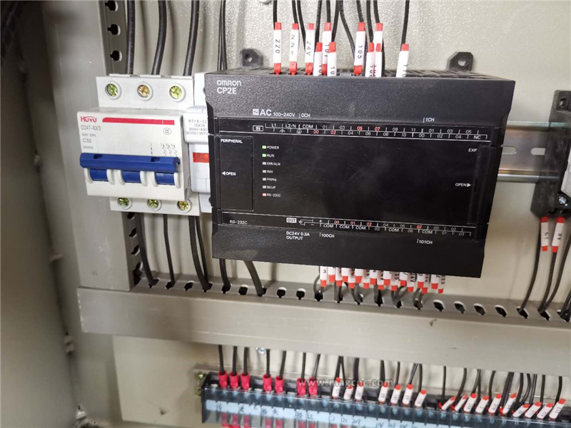 Djt05 CNC Coating Machinery Automatic Butyl Extruder Machine