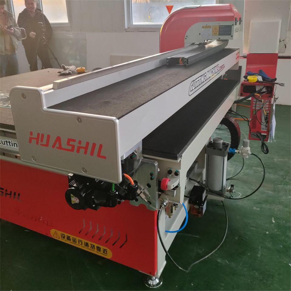 Small Size Automatic Glass Cutting Table Machine for Window Glass Processing Machine